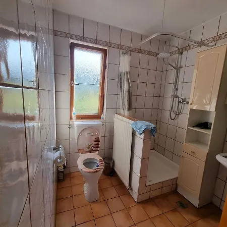 Apia House Pensionat Unken