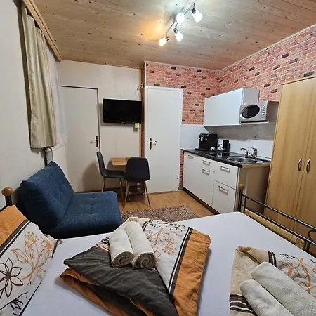 Apia House بيت ضيافة