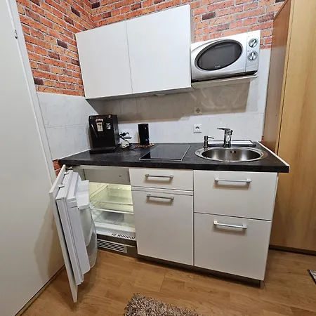 Apia House بيت ضيافة *