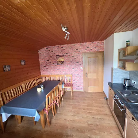 Apia House Unken